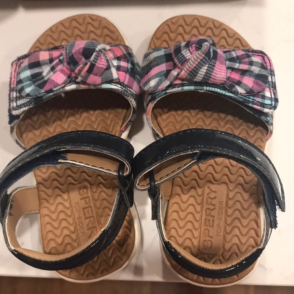 Brand New in box Sperry infant/toddler size 5m Galley navy/plaid sandals - Picture 2 of 4